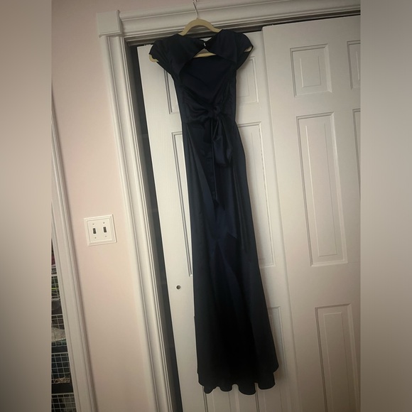 Lulus long navy blue silk open back bow dress. Worn once. Size XS. - Picture 4 of 6